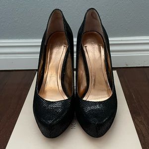 BCBG
Style: BG-SASHA
Color/Material: Black Patent P
Size: 7M
Brand New